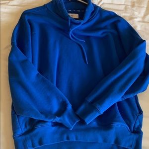 Aritzia TNA sweatshirt